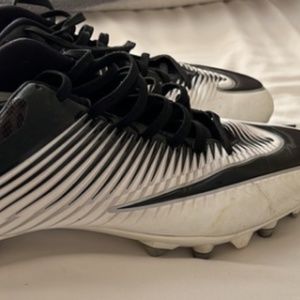 Nike  Vapor Football Cleats - Excellent Condition - Men's size 11